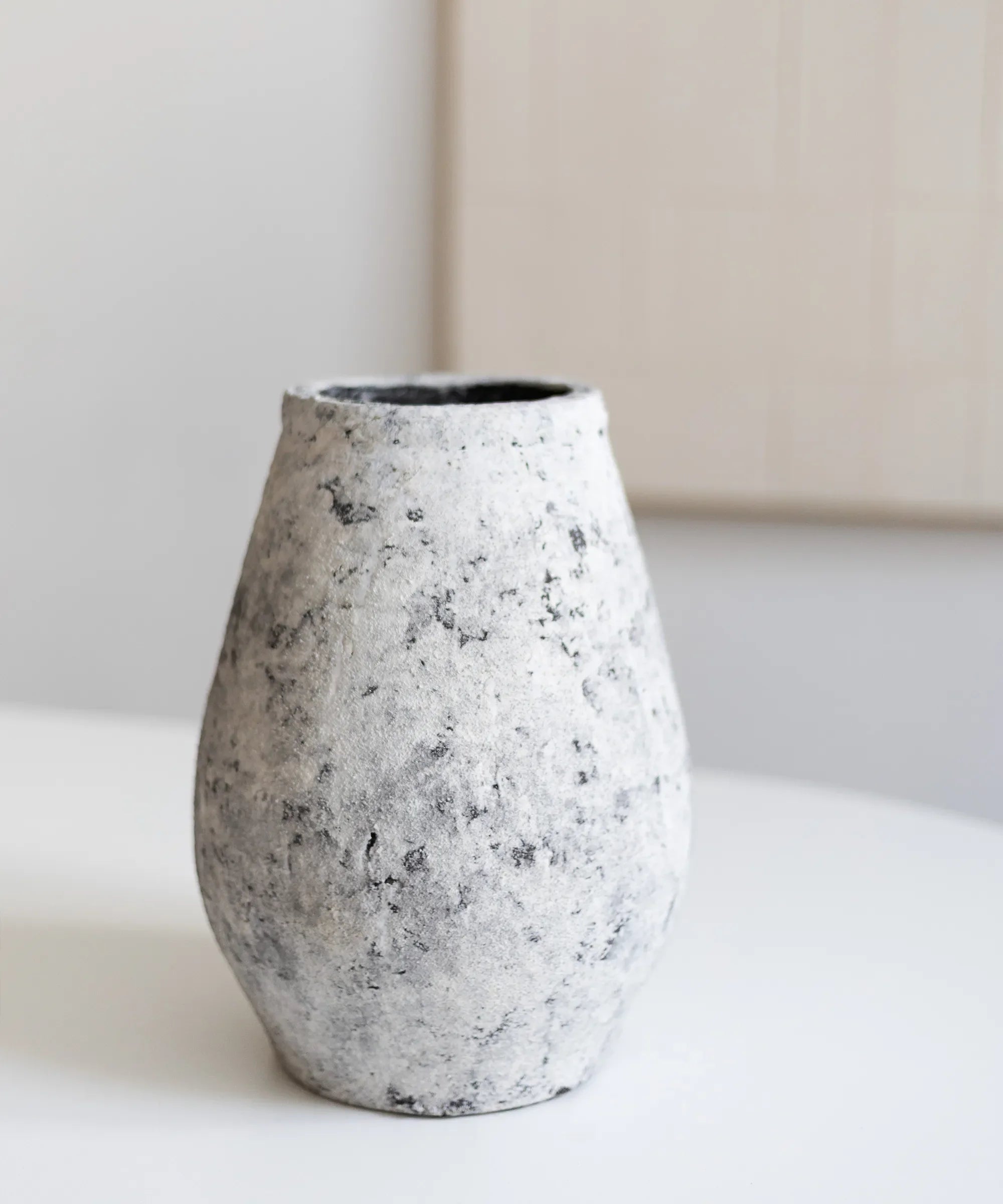 Brisa Ceramic Decorative Vase